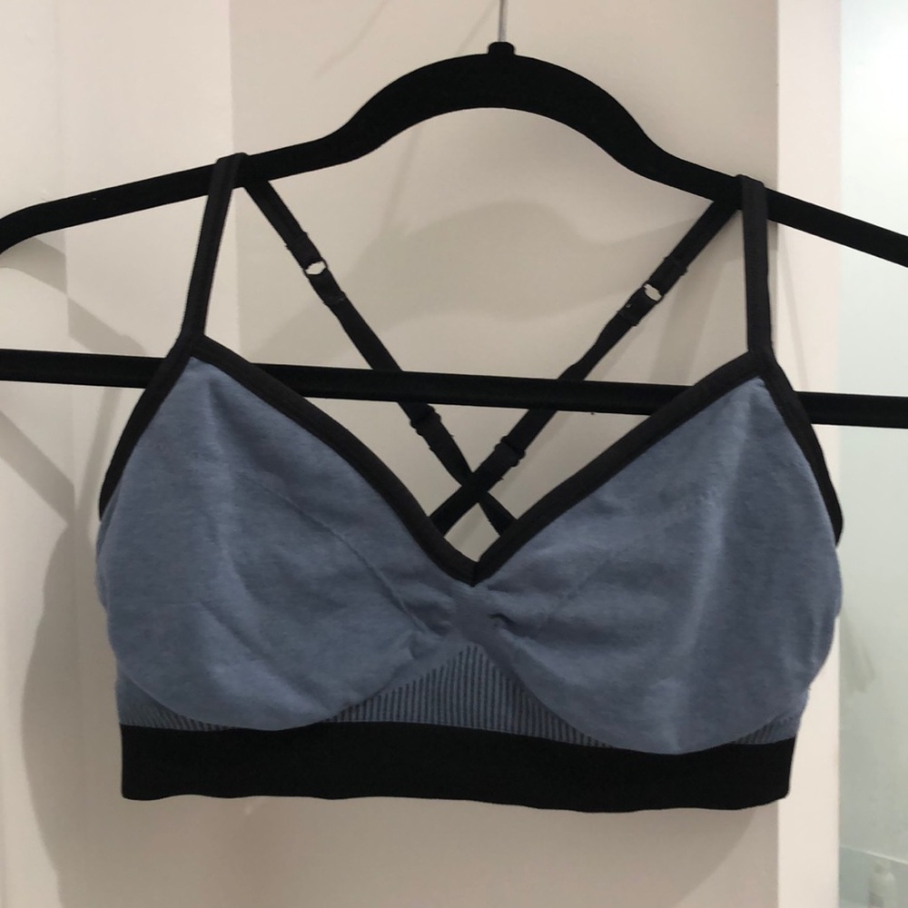 Great condition Lululemon sports bra